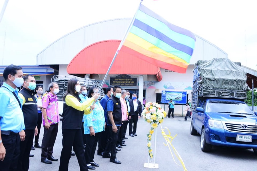 Kick Off ปล่อยคาราวานรถบรรทุกผลไม้ 32.5 ตัน กระจายสู่ผู้บริโภคผ่านระบบสหกรณ์