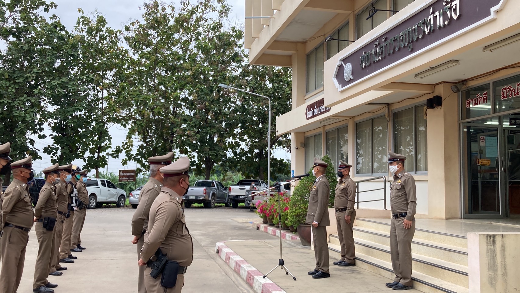 คนกาญจน์เฮ! 6 นายตำรวจมืออาชีพย้ายมารับตำแหน่งใหม่