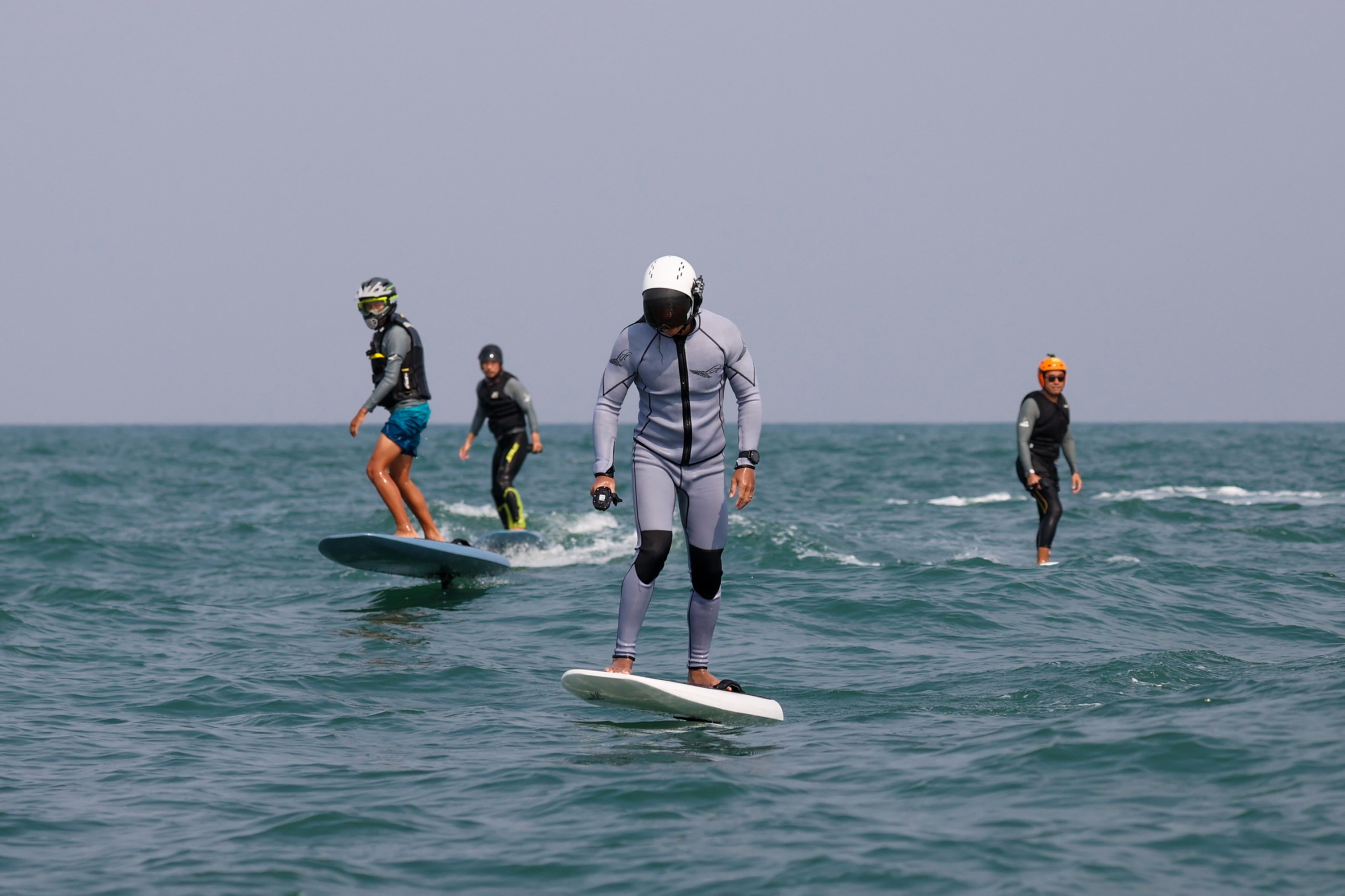 “Lift Foils World Record Attempt”  ครั้งแรกของการโบยบินเหนือผืนน้ำจากพัทยาไปหัวหิน 