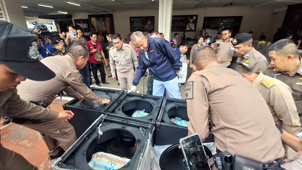 ตร.ภาค 5 จับยาบ้า บิ๊กล็อต 10.6 ล้านเม็ด ซุกลำโพง-กล่องพัสดุ ในพื้นที่แพร่และเชียงราย