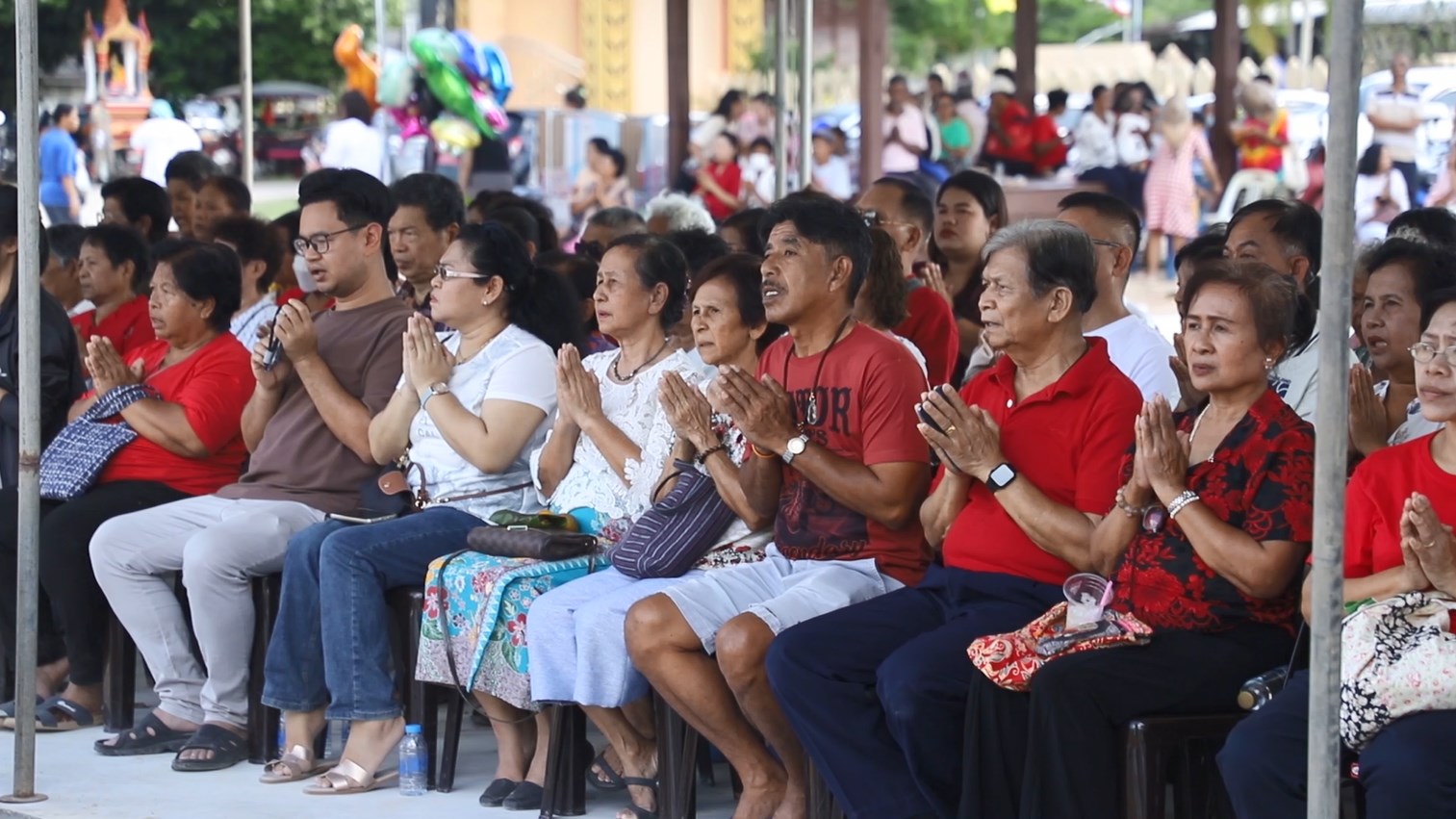 พุทธศาสนิกชนชาวสงขลาหลั่งไหลร่วมพิธีบรรจุหัวใจหลวงพ่อทวดองค์ใหญ่ วัดทรายขาว ทุ่งหวัง