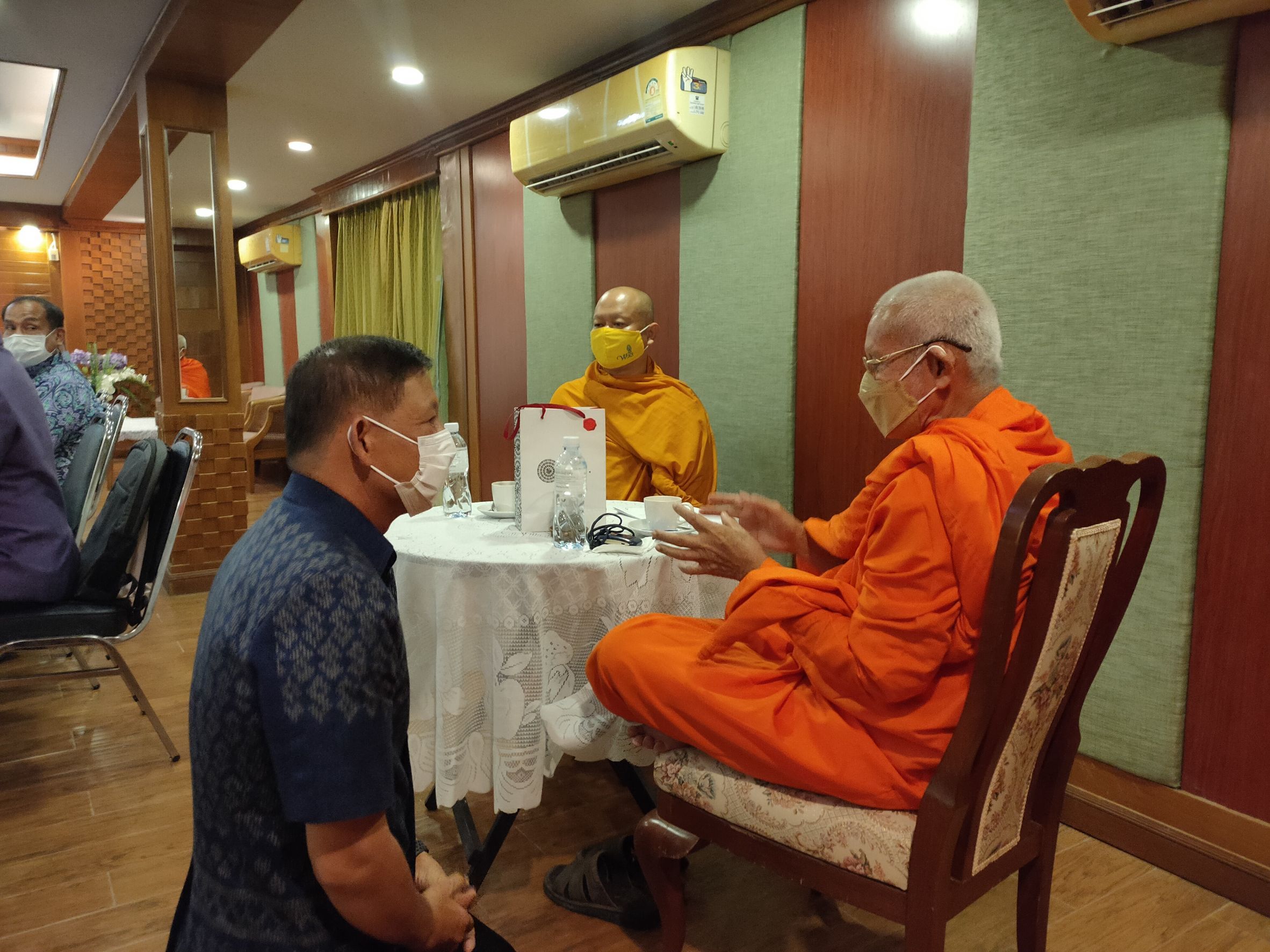 สองพระครูเมืองหัวหินขานรับสภาวัฒนธรรมอำเภอร่วมกันดูแลรักษา'วัฒนธรรมไทย'