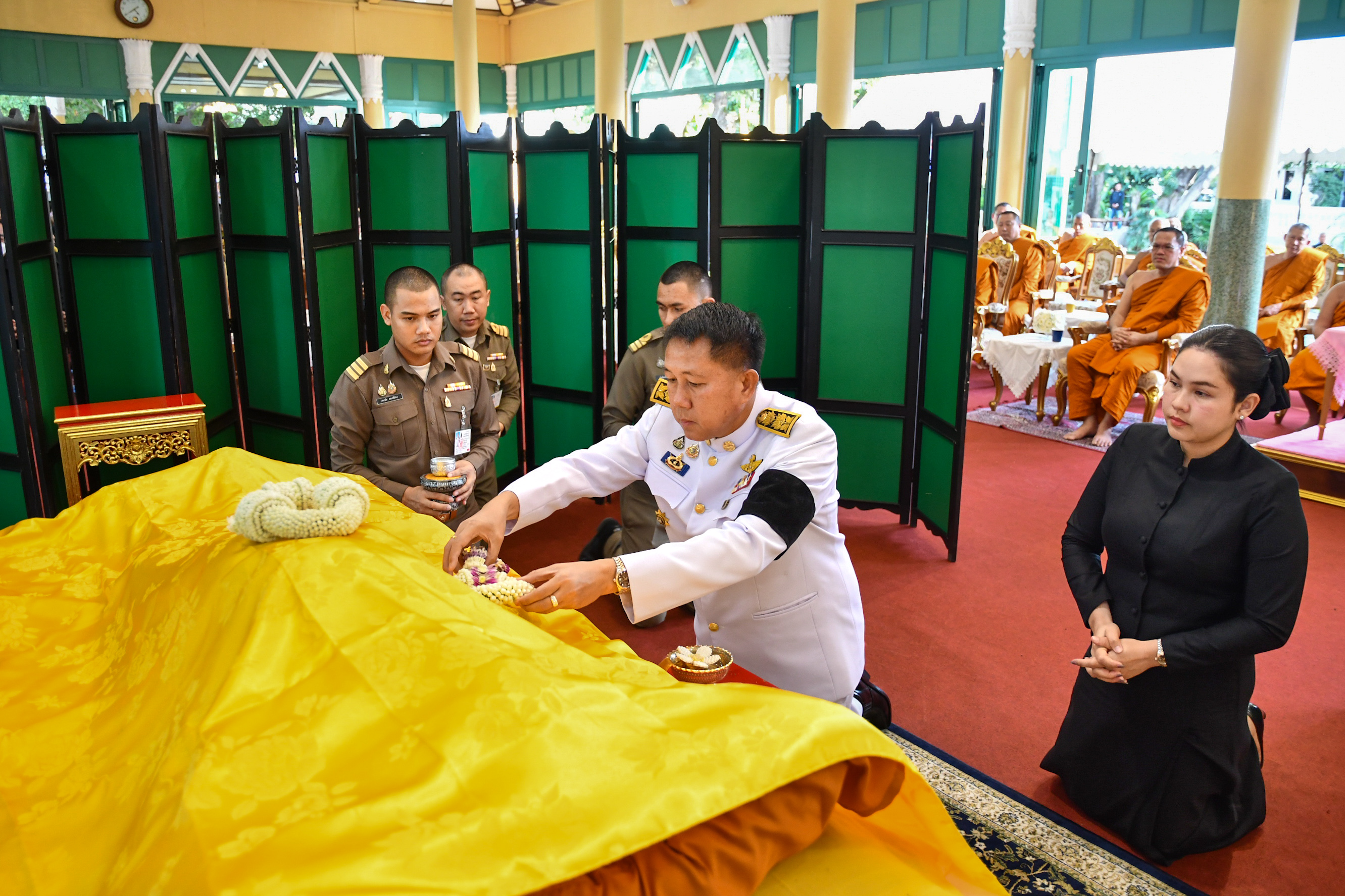 ผู้ว่าฯชลบุรี ร่วมพิธีพระราชทานน้ำหลวงสรงศพพระเทพสุทธาจารย์ (อนันต์ กลฺยาณวฑฺฒโน) อดีตเจ้าอาวาสวัดเขาบางทราย 