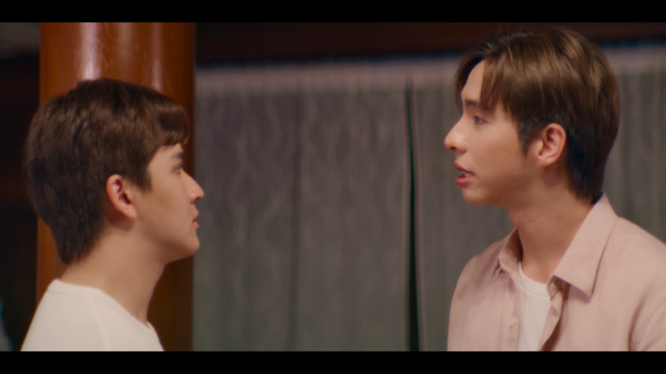   ฟินจิกหมอน!! “ฮาร์ธ–ภูมิ” จัดจูบแรก กระชากใจแฟนๆ ในซีรีส์ “One Year เลือนรางและจางหาย”