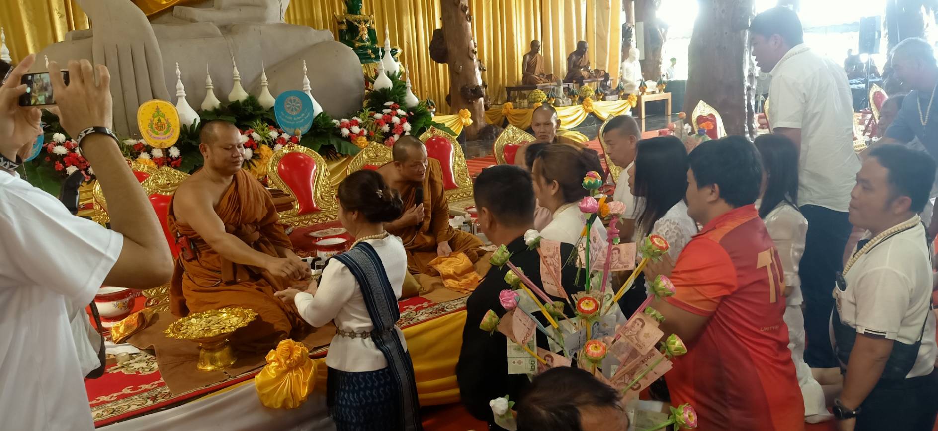 สกลนคร เปิดจองอาจารย์ปกรณ์วัดถ้ำผาแด่นรุ่นรวยเหนือดวง งานทอดกฐินสามัคคี