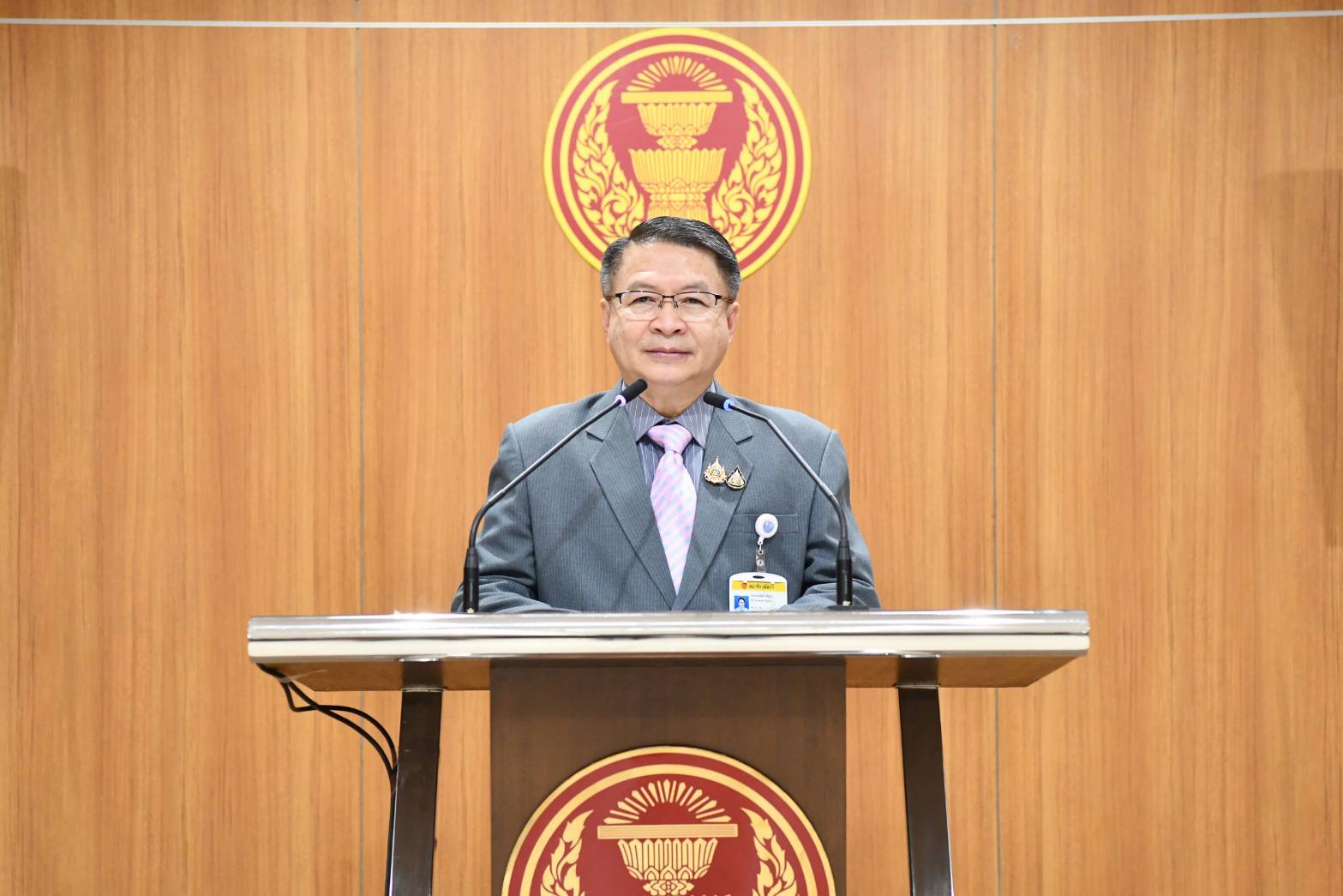 "หมอเปรมศักดิ์" ชง "กมธ.ไอซีที" สอบ "หมอบุญ" เล็งเรียกหน่วยงานแจงบังคับใช้กฎหมาย 