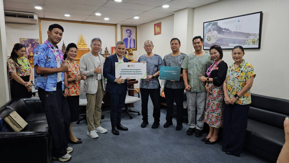 ผู้บริหารสมิติเวช รดน้ำสงกรานต์เทศบาลศรีราชา พร้อมหารือซ้อมแผนอัคคีภัยอาคารสูง
