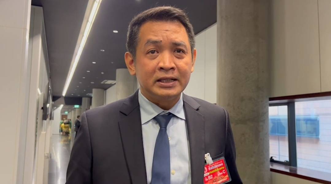 “สุริยะใส” เตือน “ทักษิณ” ทุกก้าวย่างต่อจากนี้ต้องระวัง หวั่นเข้าสู่เส้นทางการเมืองเร็วไป
