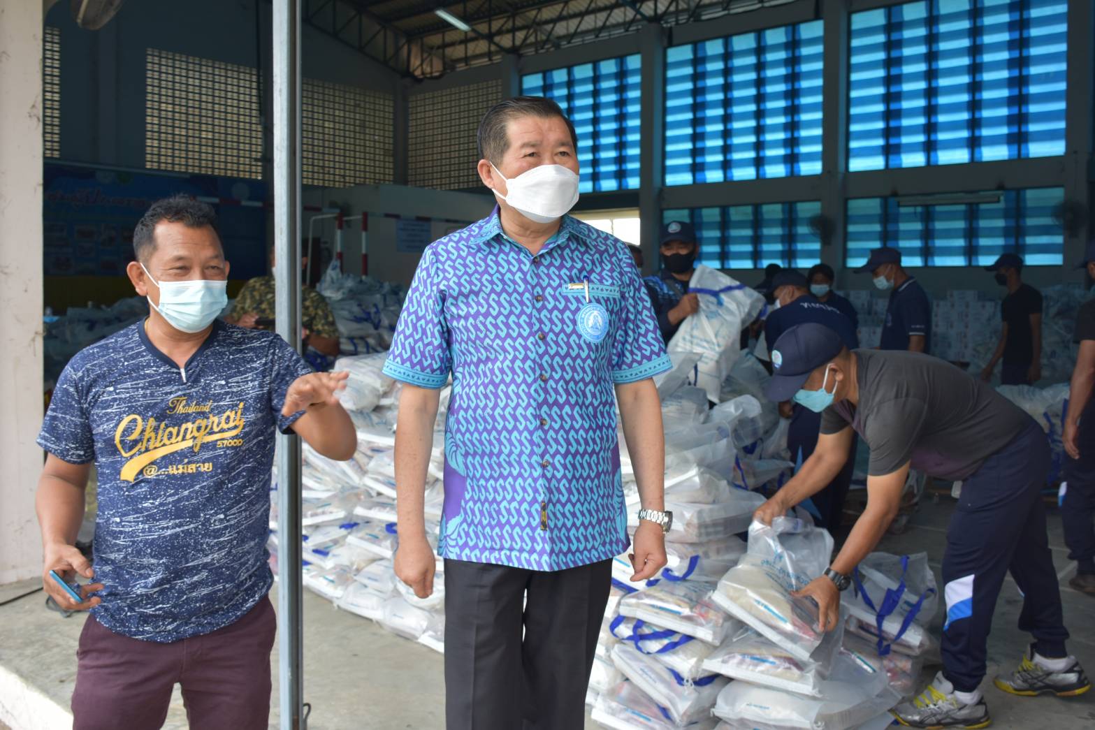 "นิพนธ์" ปล่อยคาราวานรถมูลนิธิหม่อมราชวงศ์เสนีย์ฯ มอบถุงปันน้ำใจ ส่งต่อความห่วงใย ช่วยเหลือผู้ประสบภัย