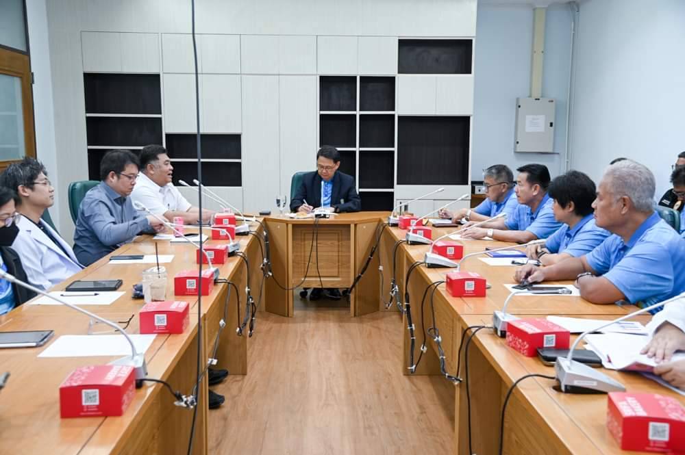 พ่อเมืองกาญจน์ ประชุมแนวทางการบริหารจัดการงบฯ เพื่อรองรับถ่ายโอนภารกิจสถานีอนามัยเฉลิมพระเกียรติ 