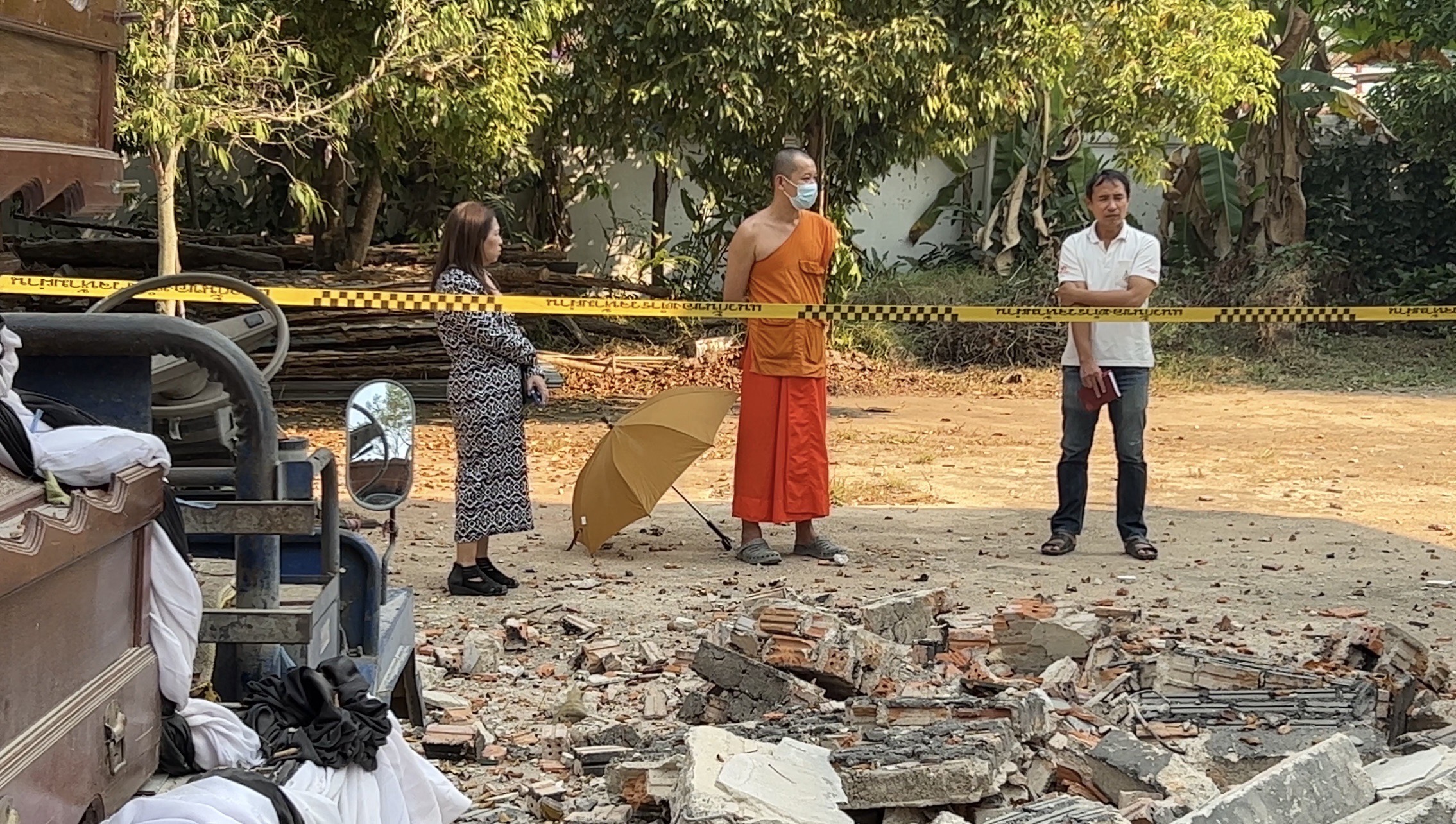อุทาหรณ์เมรุเผาศพระเบิดทำสัปเหร่อเสียชีวิตคาดเพราะไม่ชำนาญ แก๊สสะสมจุดไม่ติด-รอ พฐ.ตรวจหาสาเหตุ