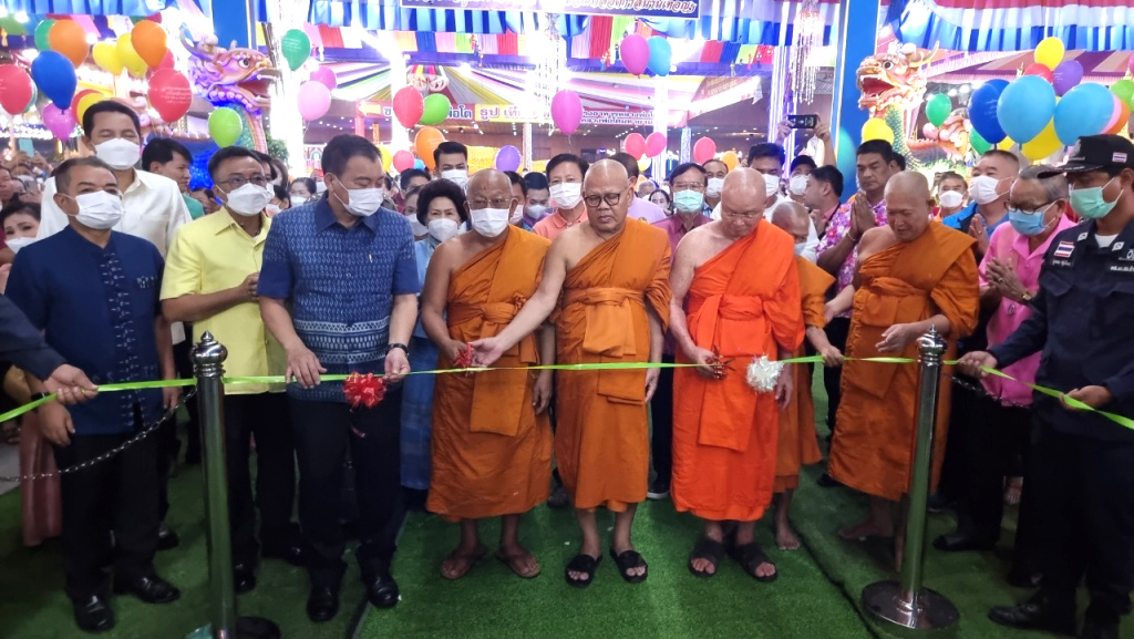 บ้านแพ้ว เปิดงานยิ่งใหญ่ทำบุญปิดทอง "หลวงพ่อโต" วัดหลักสี่ฯ ประจำปี 66
