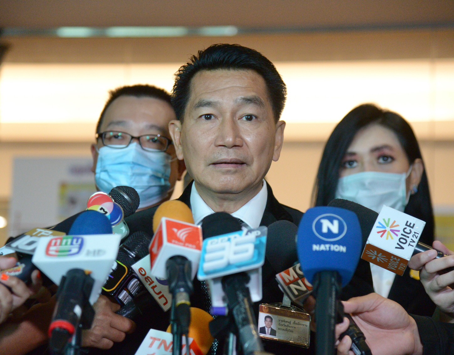 "พิเชษฐ์" ขู่พรรคการเมืองหากยังตกลงกมธ.กันไม่ได้ โยนเสนอที่ประชุมใหญ่ตัดสิน ลั่นต้องจบหลังแถลงนโยบาลรัฐบาล ยืดเยื้อไม่มีประโยชน์