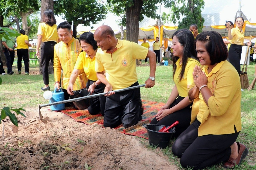 ร้อยเอ็ดจัดกิจกรรม Big Cleaning Day พัฒนาและปรับปรุงภูมิทัศน์วัดวิมลนิวาส