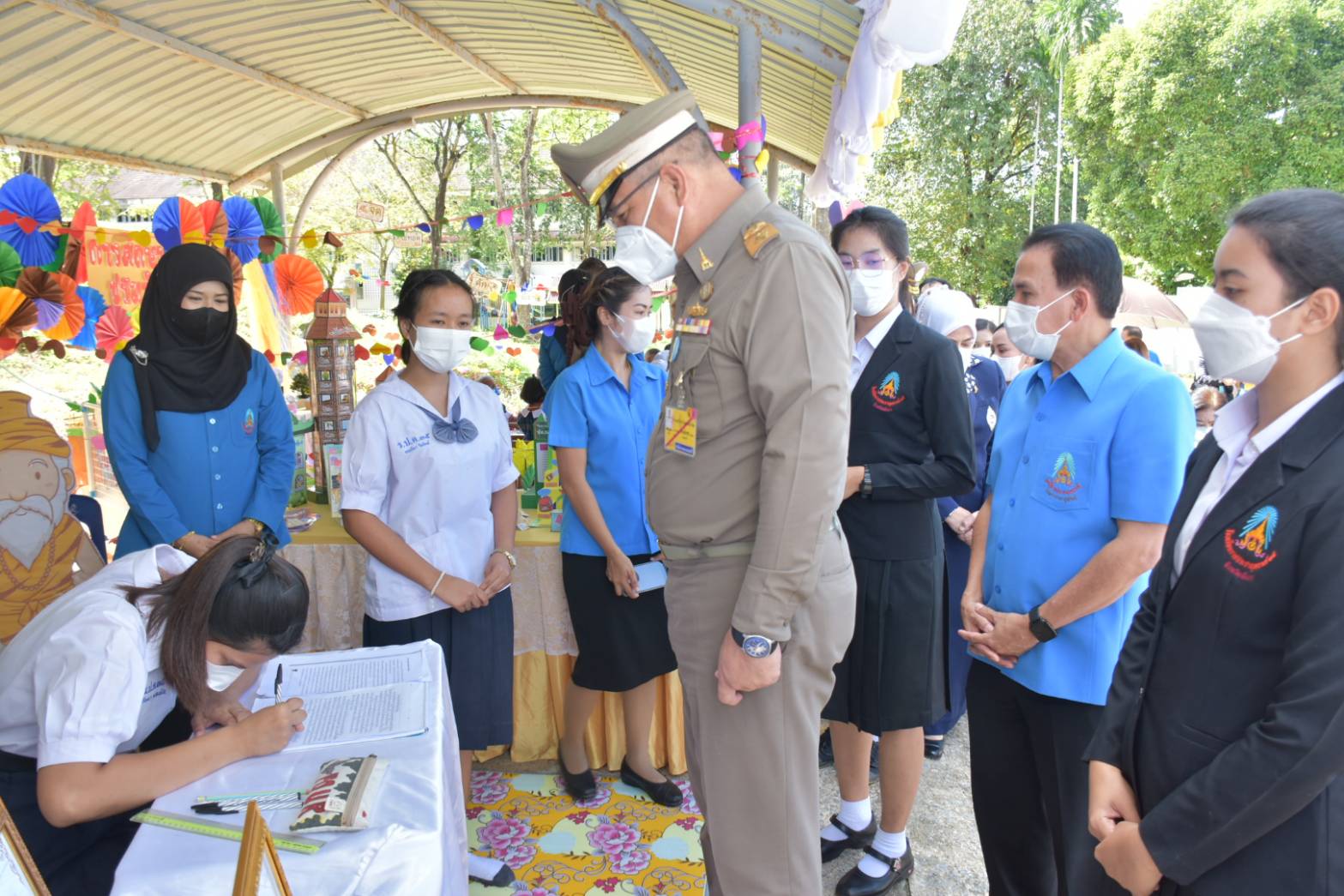 องคมนตรีตรวจเยี่ยมและติดตามผลการดำเนินงานของโรงเรียนราชประชานุเคราะห์ 35 จังหวัดพังงา