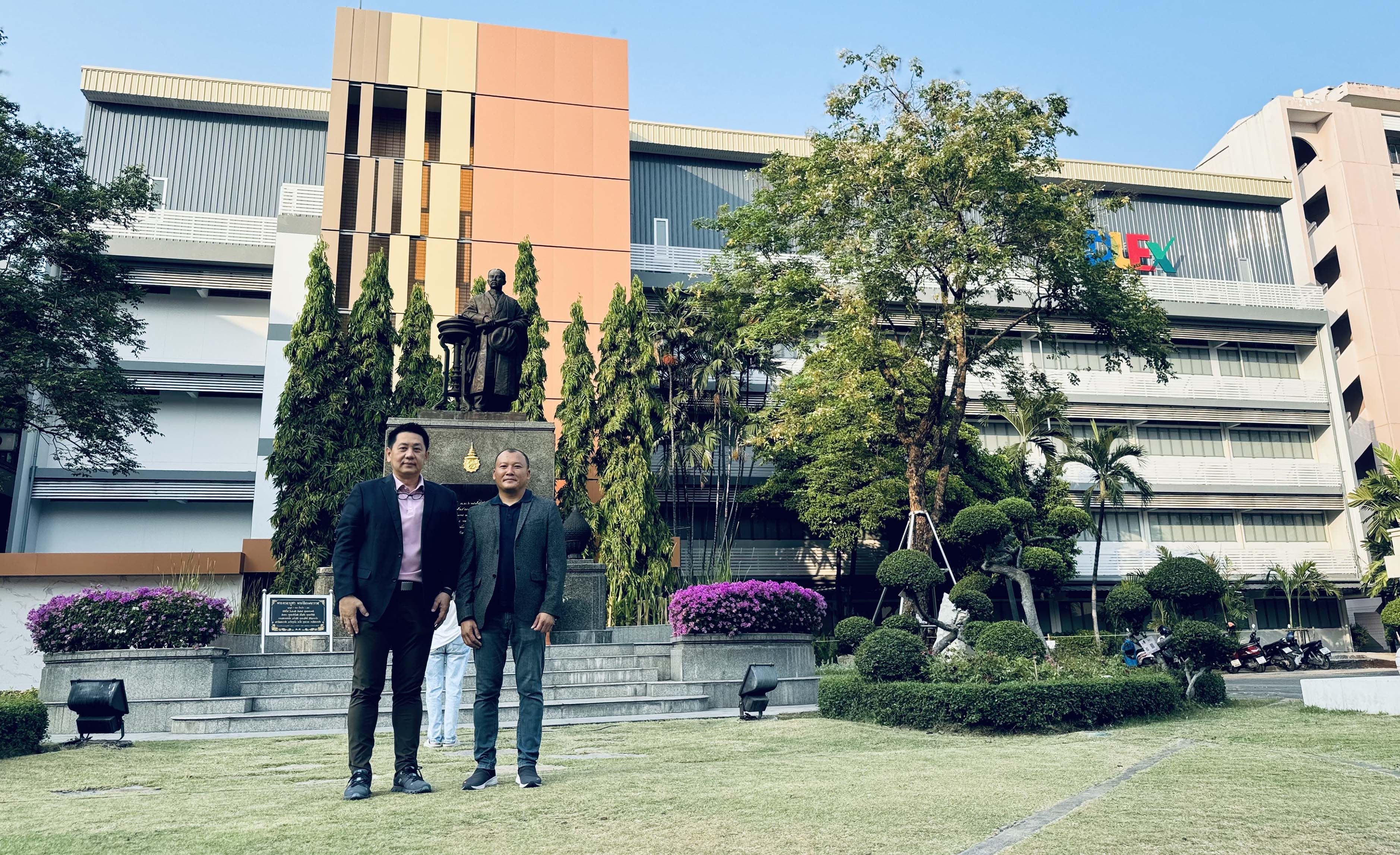 TWZ ผนึก ‘ดิจิทัล เอ็ดดูเคชั่น’ และ ม.ราชภัฏพระนคร เปิดตัว ‘ศูนย์การเรียนรู้และการทดสอบดิจิทัล’