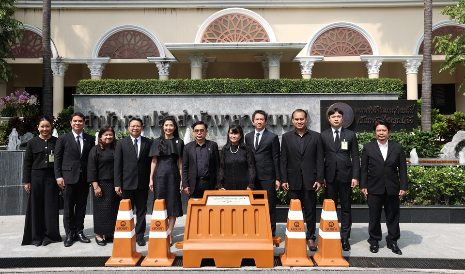 ดอยคำ จับมือ แอดวานซ์ แมท สานต่อ ‘แกะ ล้าง เก็บ’ ส่งมอบอุปกรณ์รีไซเคิลแก่สำนักงานปลัดสำนักนายกฯ