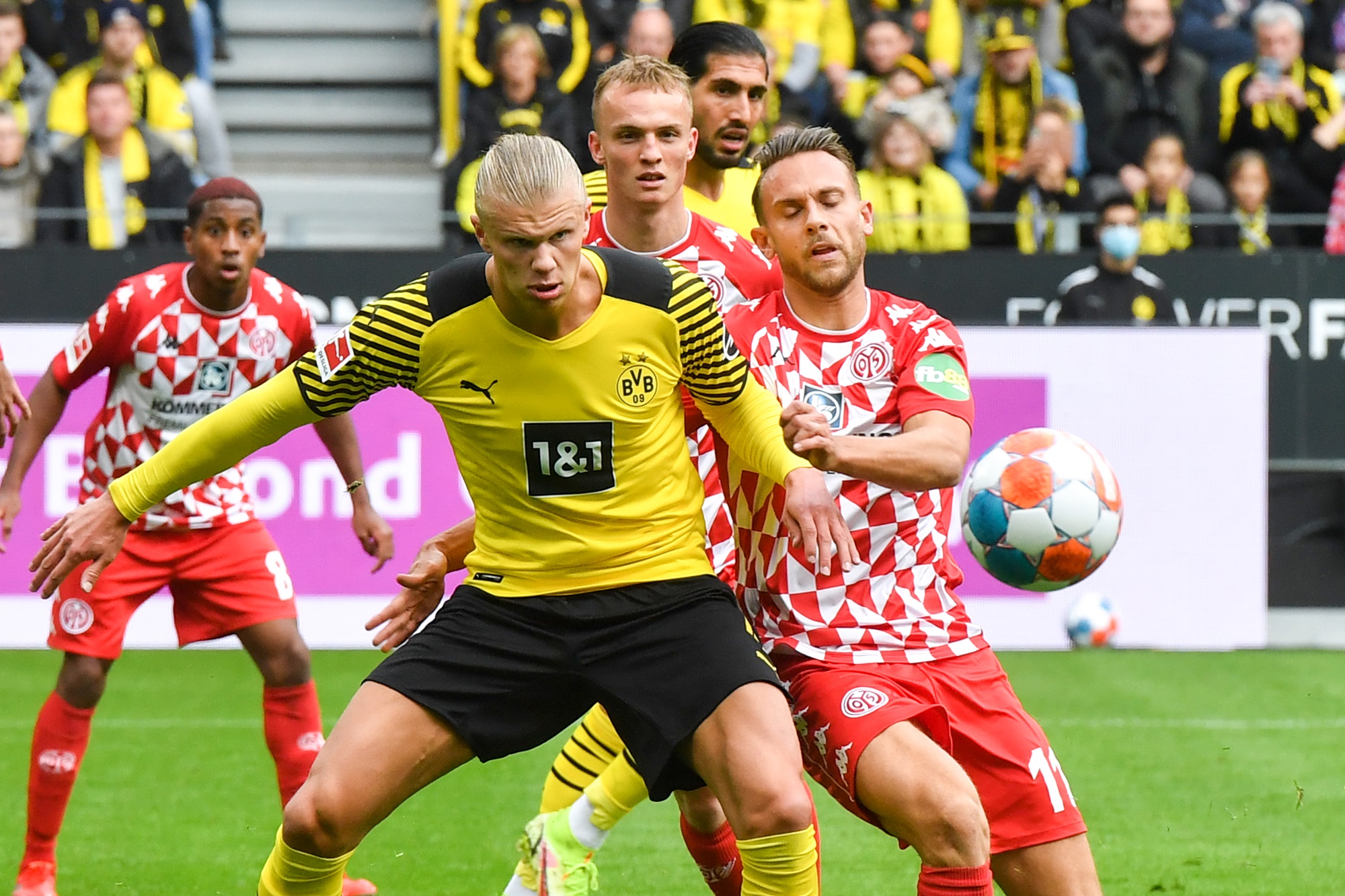"ดอร์ทมุนด์" เปิดรังอัด "ไมนซ์" 3-1