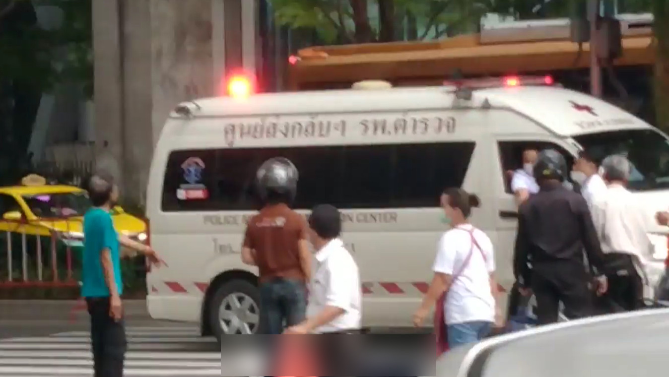 ปอ. 40 ฝ่าไฟแดงทับเพื่อนร่วมงานดับสลด คาแยกราชประสงค์