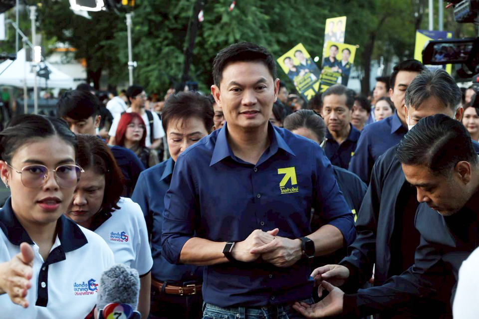 “สุชัชวีร์” มั่นใจผู้สมัคร ส.ส.กทม.ไทยก้าวใหม่ พร้อมพาประเทศก้าวใหม่-ไทยสตรอง