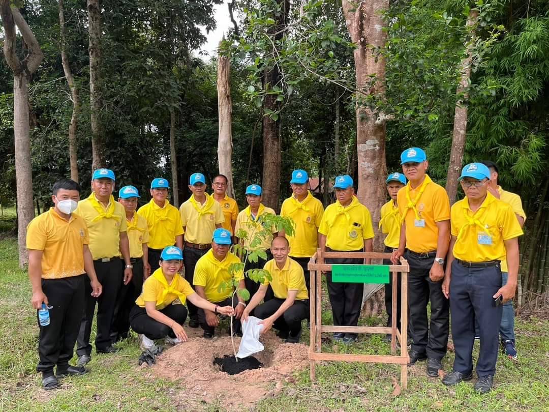 "สส.สุภาพร" ร่วมปลูกต้นไม้ เพื่อเฉลิมพระเกียรติ