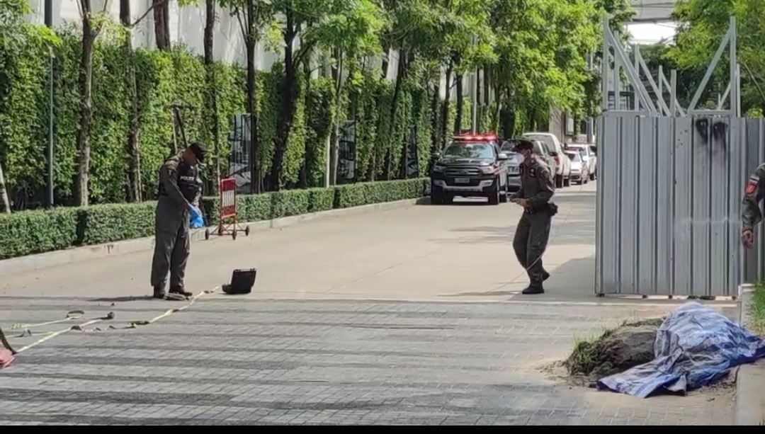 ด่วน!พบวัตถุคล้ายระเบิดวางหน้าป้อมยาม‘ดิไอคอนกรุ๊ป’