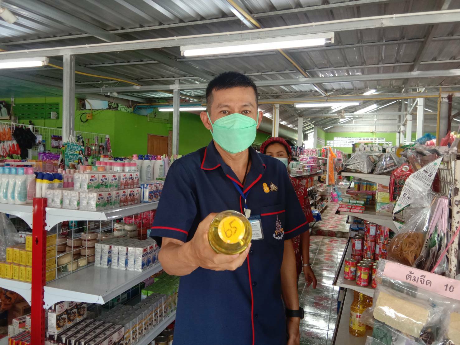 พณ.สุโขทัย ติดตามสถานการณ์การจำหน่ายสินค้าอุปโภคบริโภค