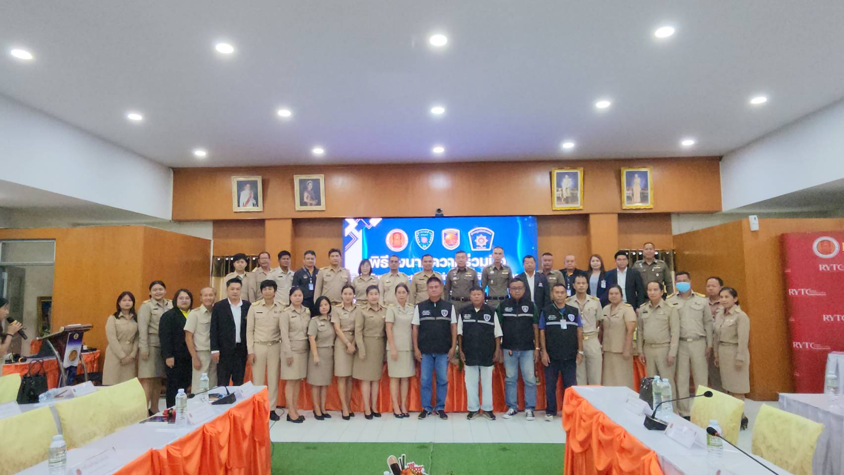 ตำรวจภูธรระยอง สภ.เมืองระยอง ลงนาม MOU กับเทคนิคระยอง จับนักเรียน นักศึกษา เข้าร่วมโครงการตำรวจช่าง