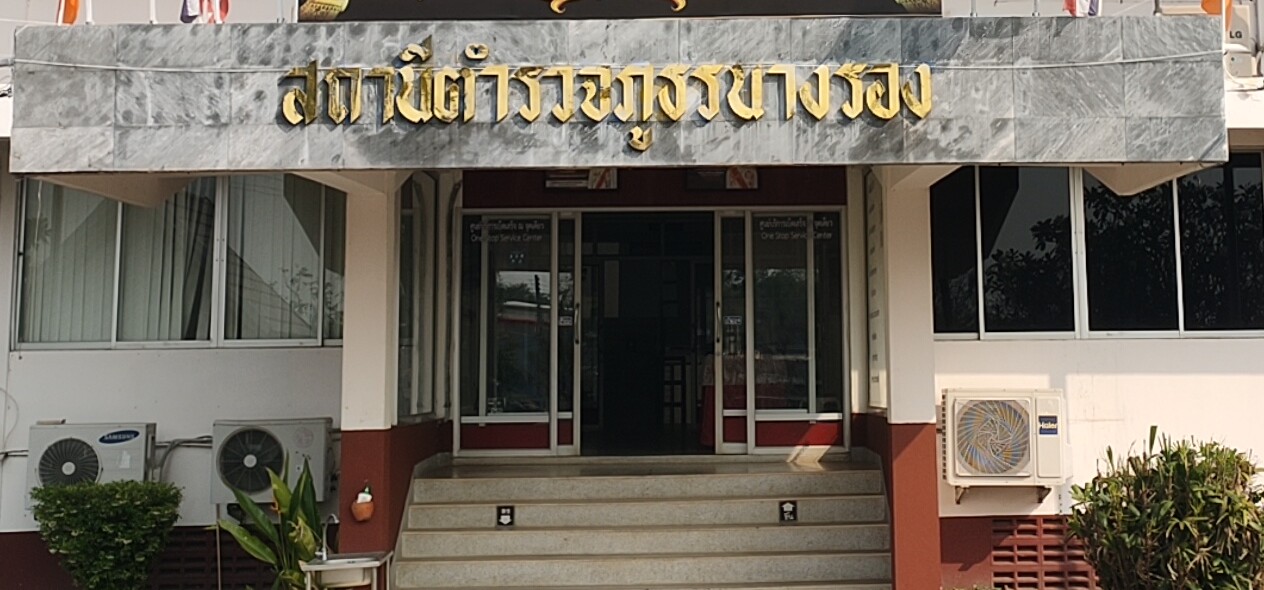 รู้ตัวแก๊งโจ๋​ ปาระเบิด​ ปืนยิงและไม้ไล่ตีอริ​ หน้าตลาดคลองถมแล้ว​ ​เร่งตามตัวดำเนินคดี ขณะด.ช.วัย12 พบเลือดคั่งสมอง