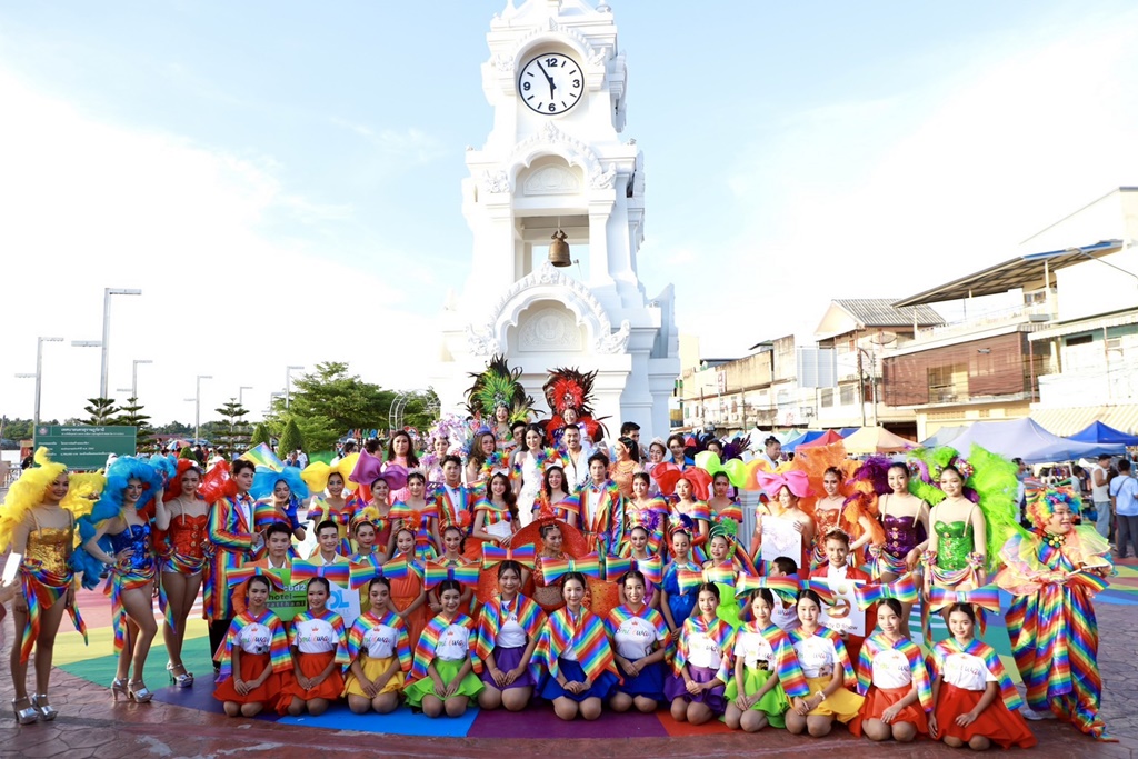 สุราษฎร์ธานี จัดงาน "𝗦𝘂𝗿𝗮𝘁 𝗧𝗵𝗮𝗻𝗶 𝗣𝗿𝗶𝗱𝗲 𝟮𝟬𝟮𝟰" เฉลิมฉลองเดือนแห่งความภาคภูมิใจ