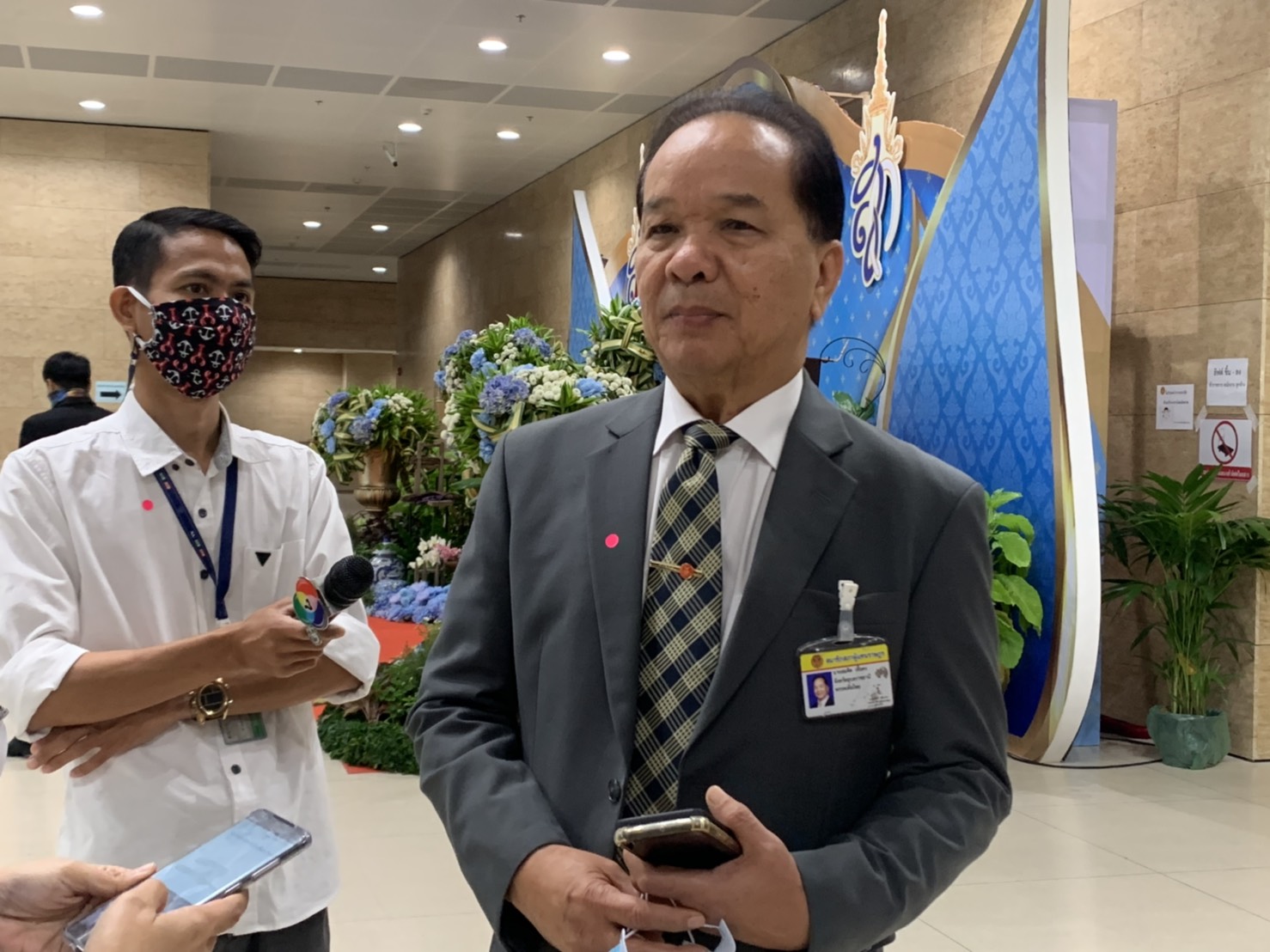  “สมคิด”มั่นใจไม่มีการเมืองอยู่เบื้องหลังการชุมนุม วอนนายกฯฟังความรอบด้าน เล็งชงกมธ.ศึกษาพิจารณา หากครูยังปิดกั้นนักเรียน นักศึกษาแสดงออก