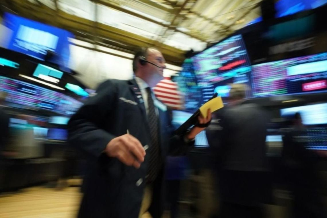 ดาวโจนส์ปิดบวก S&P500 พุ่งเหนือ 6,600 จุดครั้งแรก