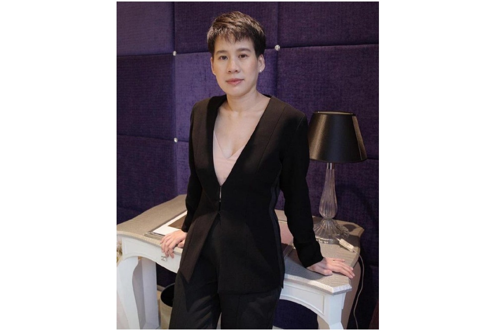 "บุ้ง ใบหยก" แจง แม้หยุดงานแต่จ่ายเงินเดือนปกติ ลั่น พนง.กลับ ตจว. พ้นสภาพทันที