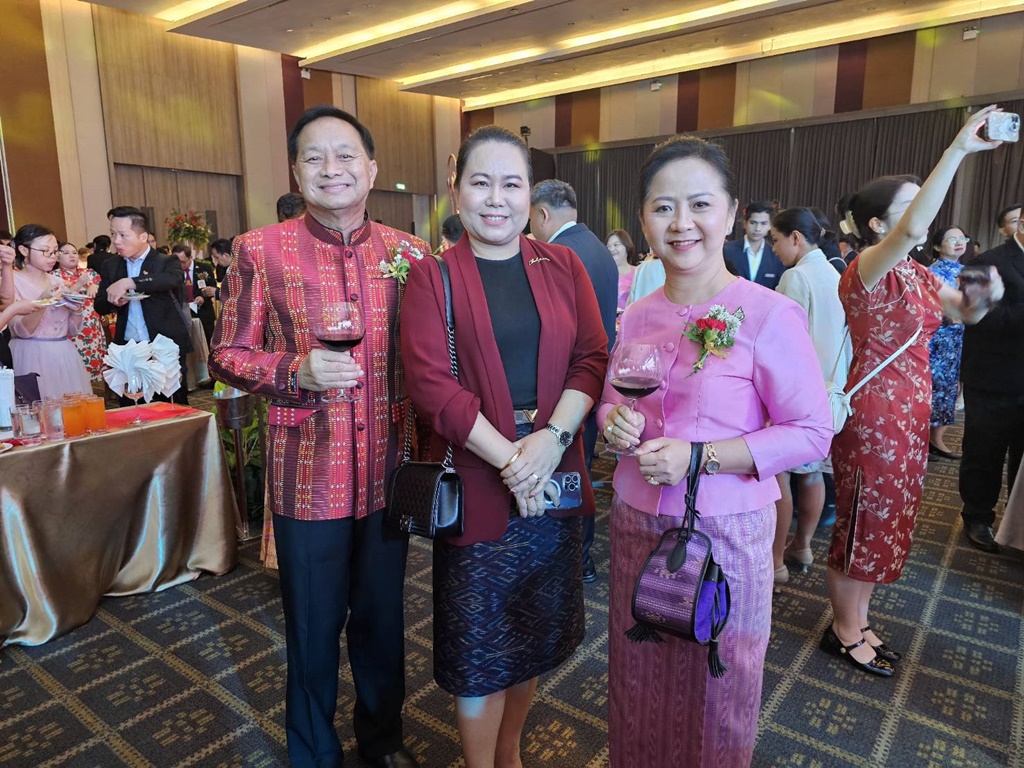 อบจ.กาฬสินธุ์ ร่วมเป็นเกียรติฉลองครบรอบ 75 ปี แห่งการสถาปนาสาธารณรัฐประชาชนจีน