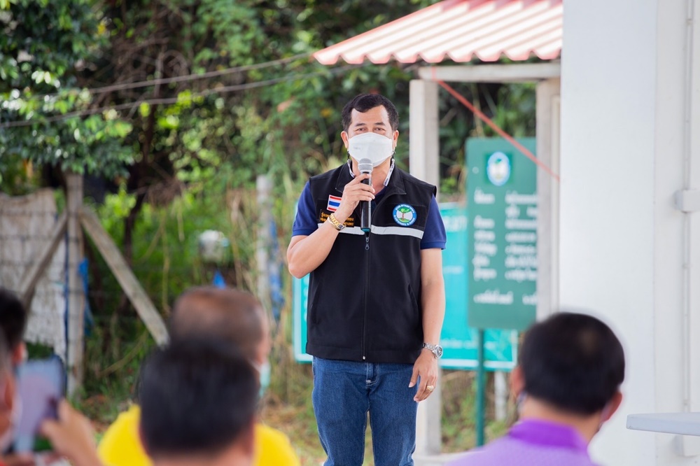นอภ.ปลวกแดง พร้อม อบต.มาบยางพร ร่วมประชุมทางหลวงชนบท เร่งรัดสร้างถนน "รย.2015 ในตำนาน"