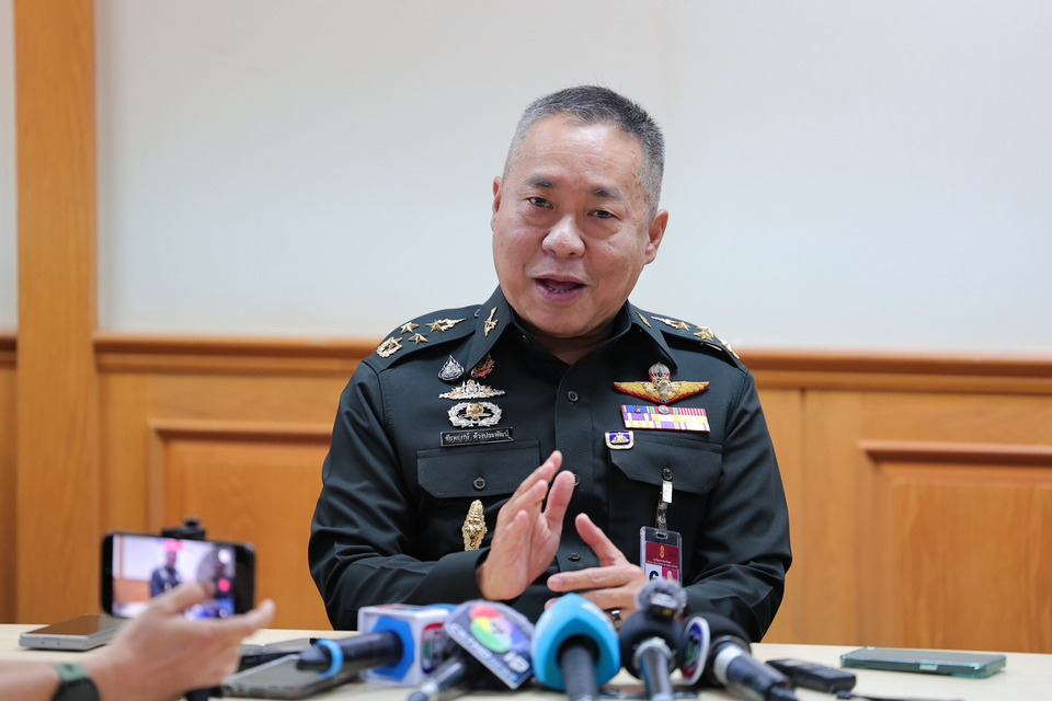“เสธ.ปูด้วง”ทุบ โต๊ะย้ำจำเป็นต้องมี“ กอ.รมน.” ชี้ผ่านยุคแดนสนธยา พร้อม ”รีดไขมัน -ปรับปรุง“รองรับภัยคุกคาม