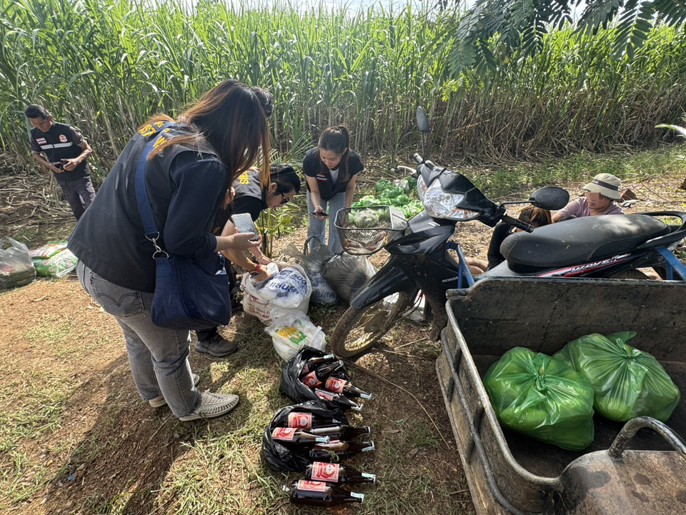 จับคาชายแดน! ทหารรวบ 4 ราย ลักลอบขนสุราออกไทย-มะม่วงเขมรเข้าไทย ไม่ผ่านศุลกากร 