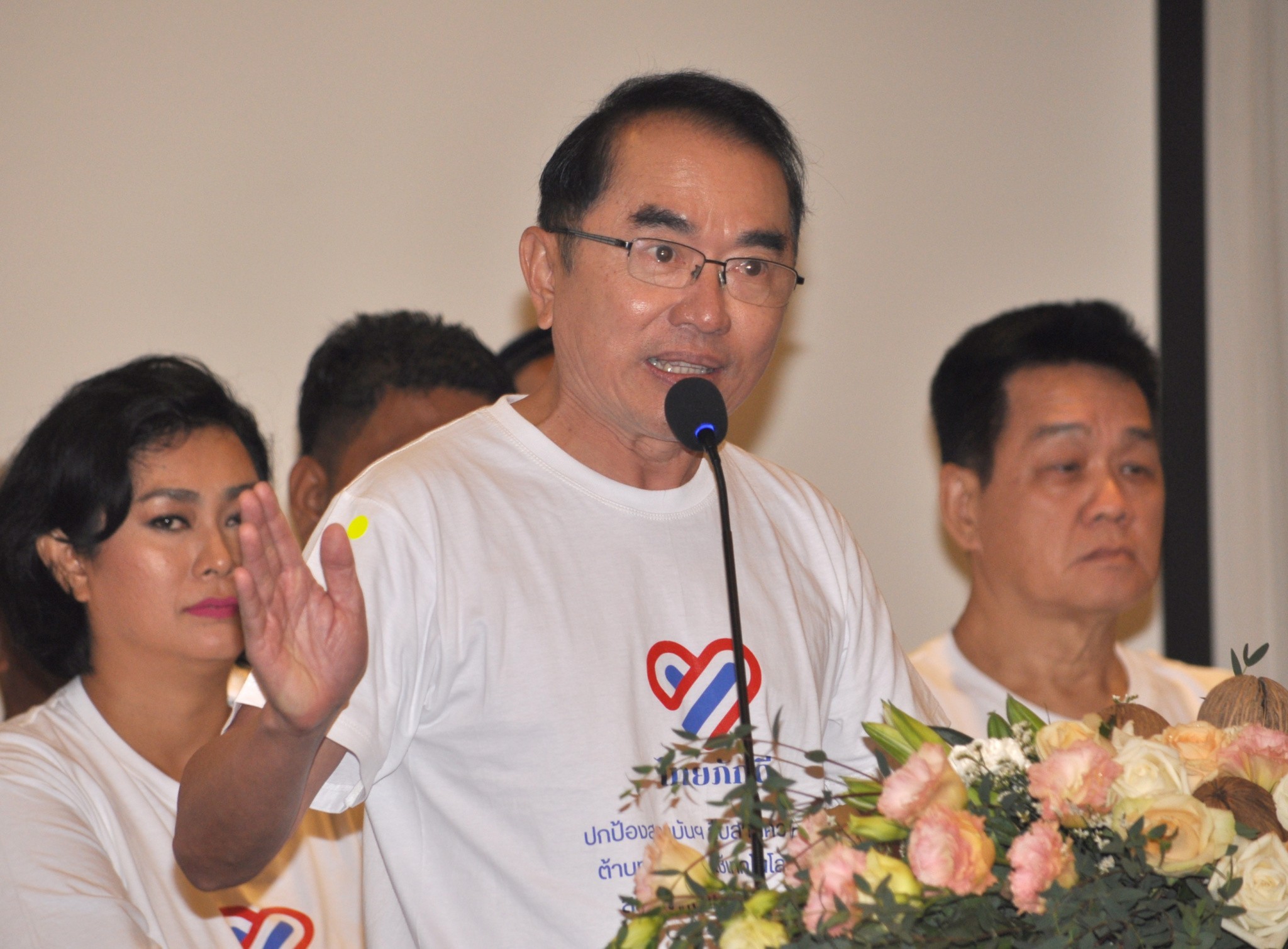 "ไทยภักดี"ซัดพวกจ้องรื้อรธน.เตือน"16ล้านเสียงทนไม่ได้" ฝากบอก"ผู้หญิงปากดี"อย่าหมิ่นสิ่งที่คนไทยศรัทธา