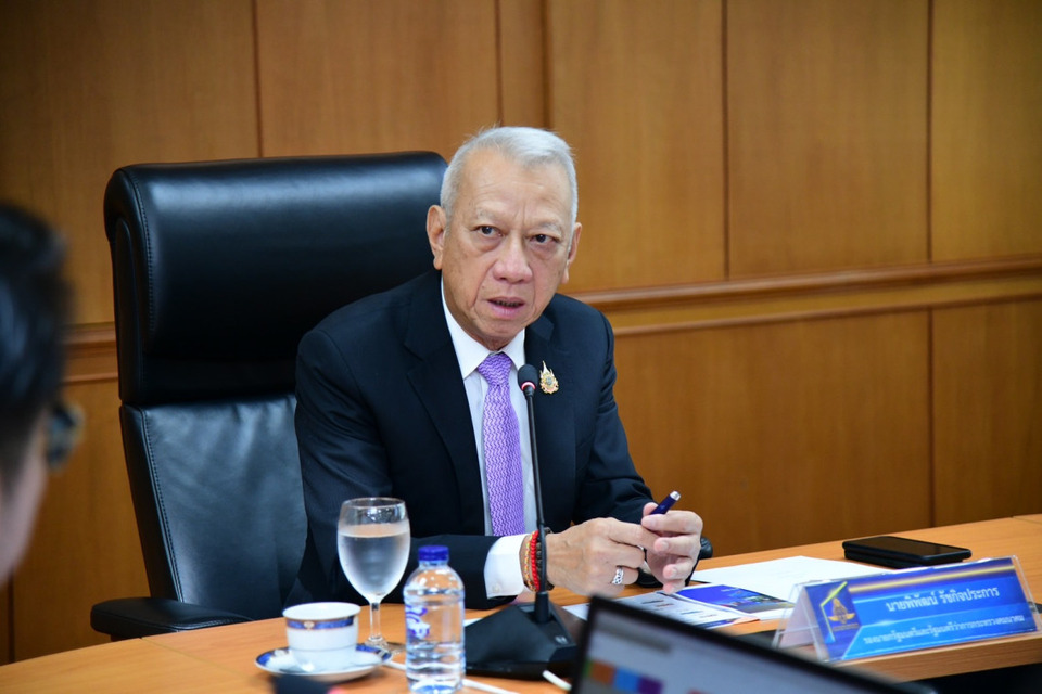 “พิพัฒน์” สั่งกรมเจ้าท่าคุมเข้มท่าเรือทั่วไทย รับมือวันลอยกระทงพรุ่งนี้