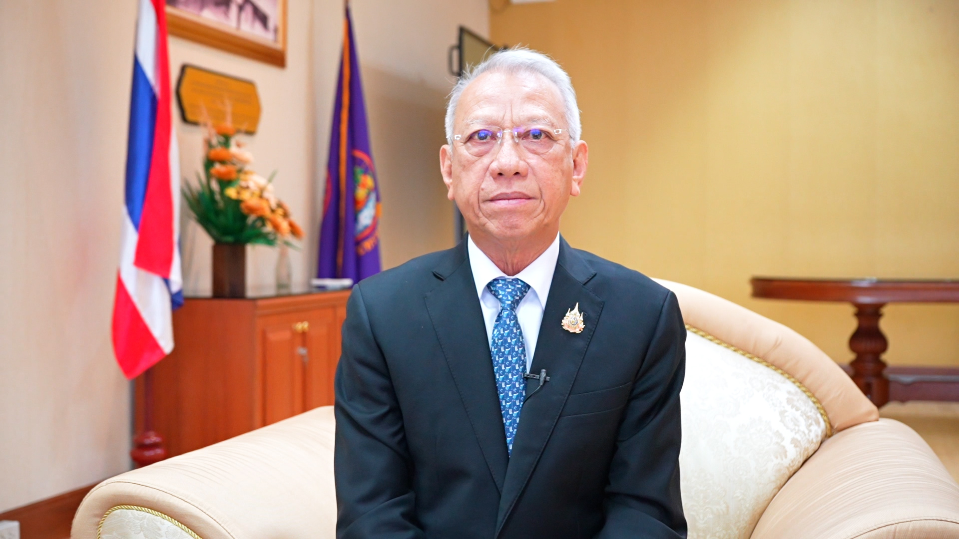 "พิพัฒน์" จับมือ ธอส.ปล่อยสินเชื่อซื้อบ้าน ดบ.ต่ำ 1.59% ต่อปี วงเงินหมื่นล้านบาท ให้ผู้ประกันตนมีที่อยู่