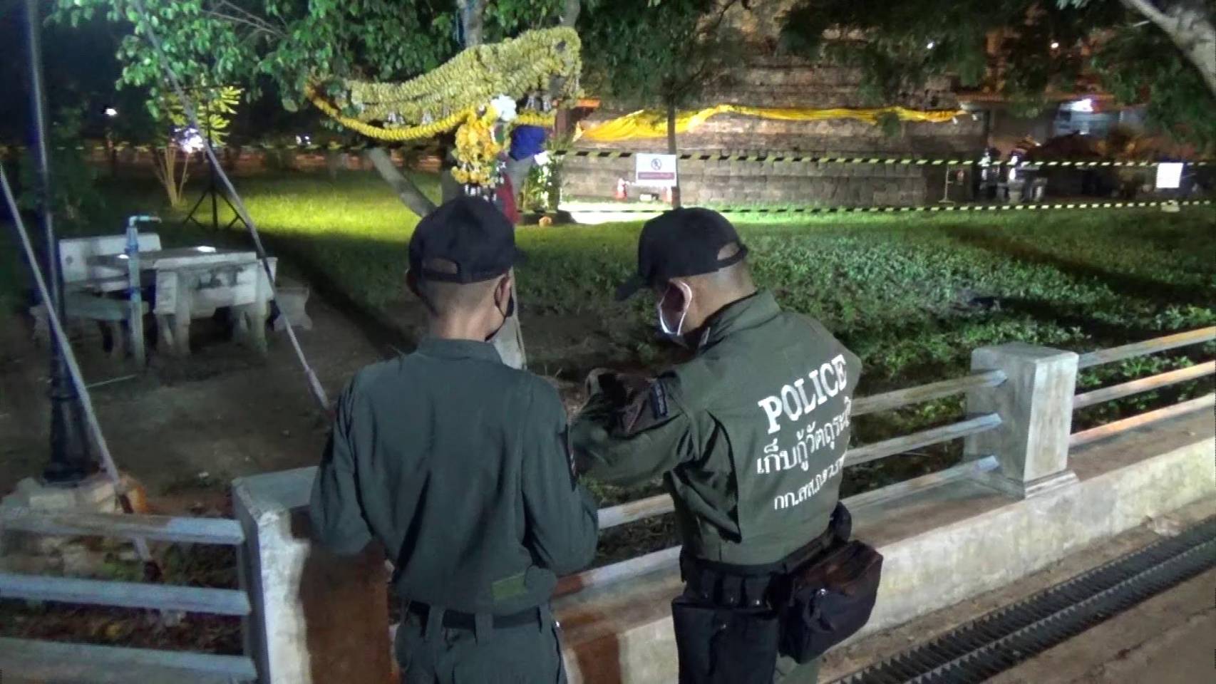 งานเข้า !! นึกว่าวัตถุระเบิดกลายเป็นเครื่องวัดการสั่นสะเทือนของถนน