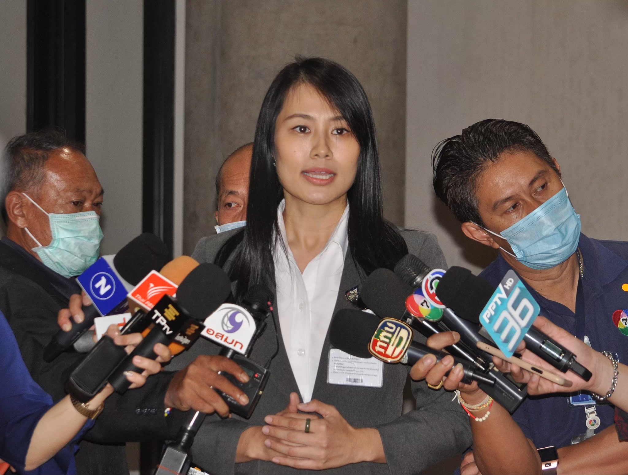 "บิ๊กป้อม" กำชับส.ส.พลังประชารัฐ ลงพื้นที่เร่งช่วยเหลือประชาชนจากสถานการณ์น้ำท่วม