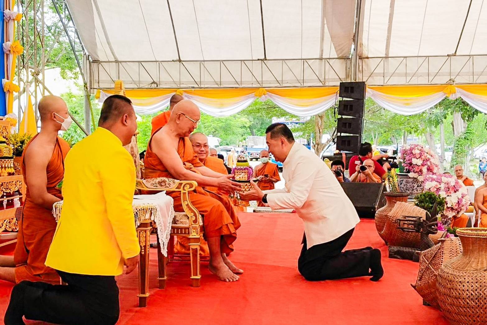 พระพรหมวัชรเมธี เจ้าคณะภาค 9 เปิดการประชุมพระสังฆาธิการในเขตปกครองคณะสงฆ์