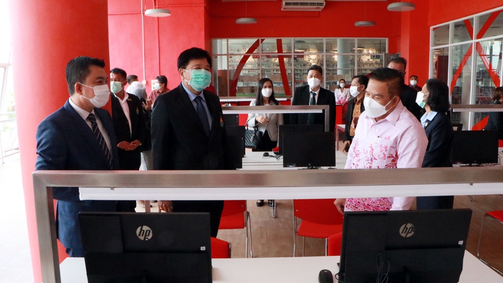 เปิดห้องเรียนสาธิต ม.1 เร่งพัฒนานักเรียนมุ่งสู่ความเป็นเลิศทางด้านวิทย์- คณิตศาสตร์-ภาษาอังกฤษ 