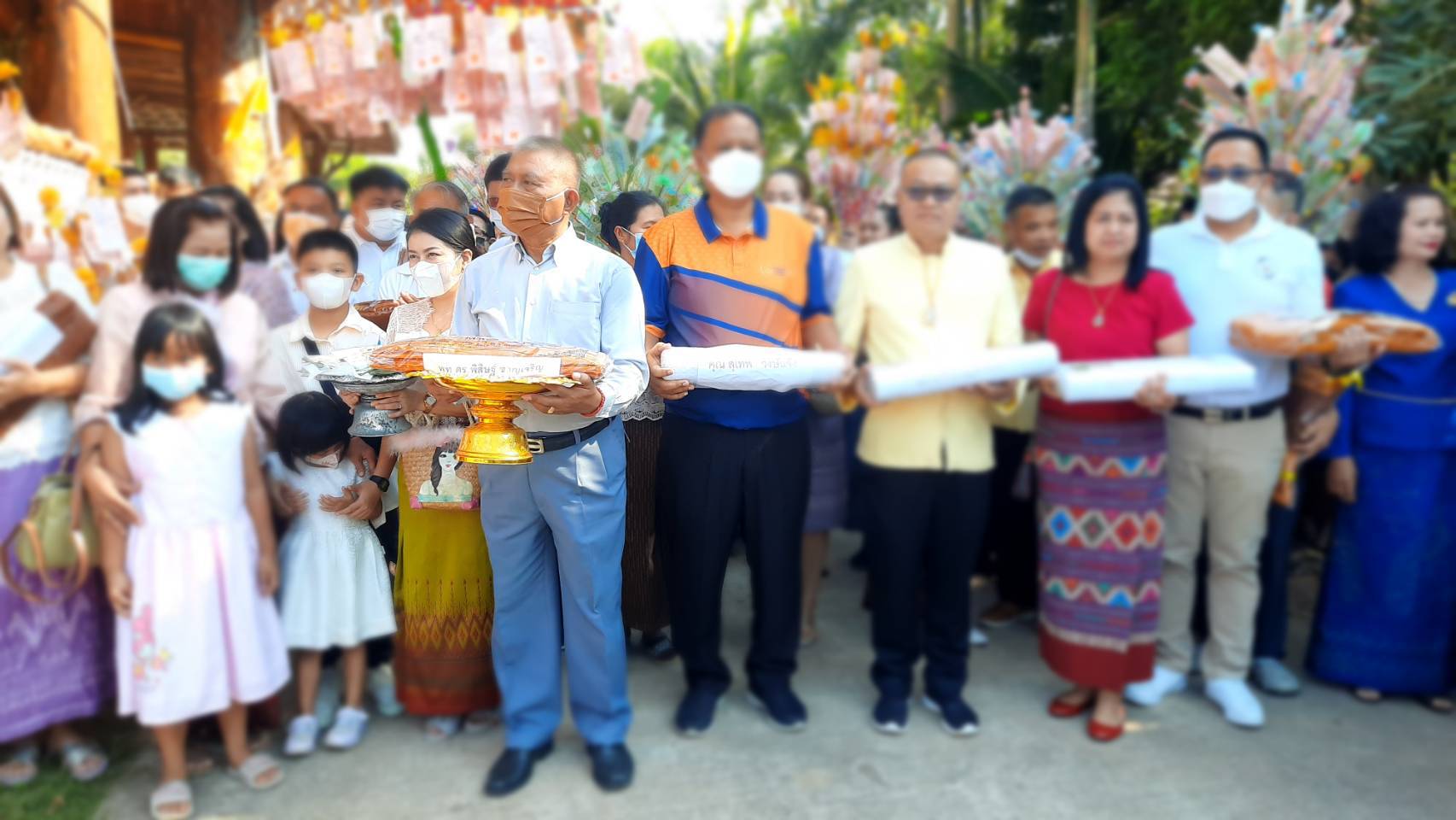 เทศบาลเมืองท่าโขลง  ปทุมธานี ร่วมกับนายกสมาคมเครือข่ายสื่อมวลชนภาคอีสาน ทอดกฐินสามัคคี สมทบทุนบูรณะเสนาสนะ วัดนาโพธิ์