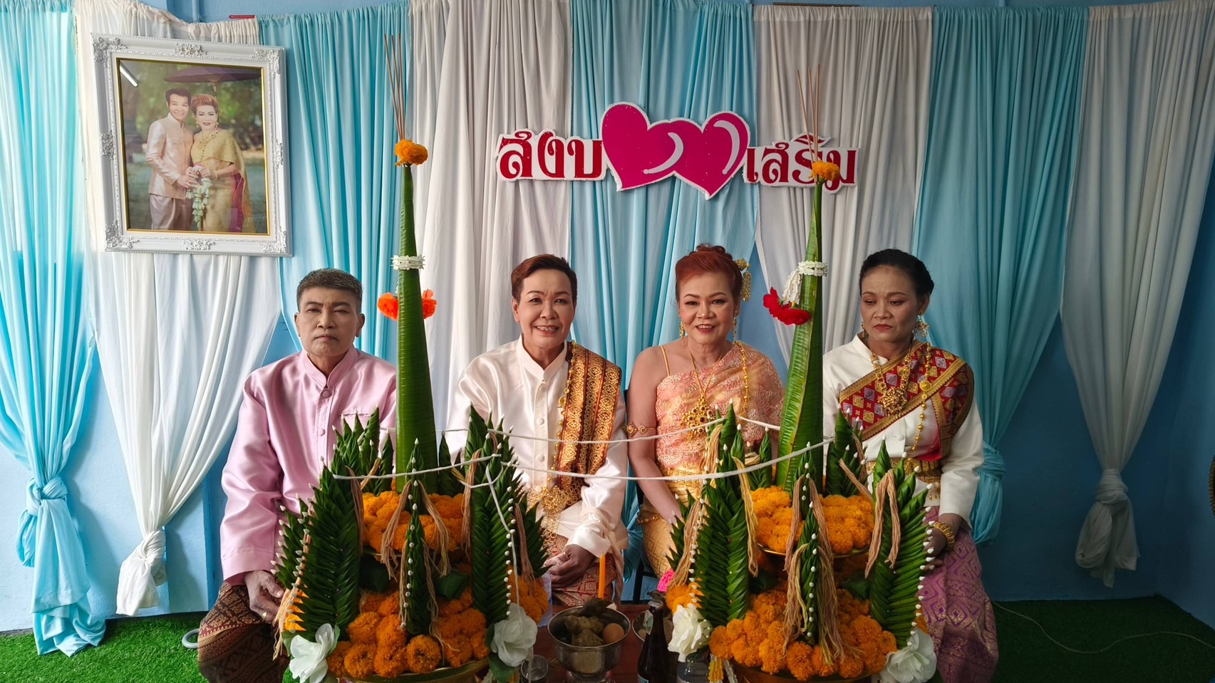 ความฝันเป็นจริง สาวทอม 60 ปี หอบเงินสด พร้อมทองสู่ขอสาวคนรัก 63 ปี