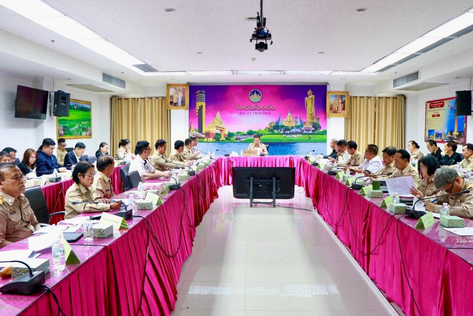 ร้อยเอ็ด เร่งขับเคลื่อนงบประมาณ–แผนพัฒนาจังหวัด มุ่งบริหารงานมีประสิทธิภาพ 