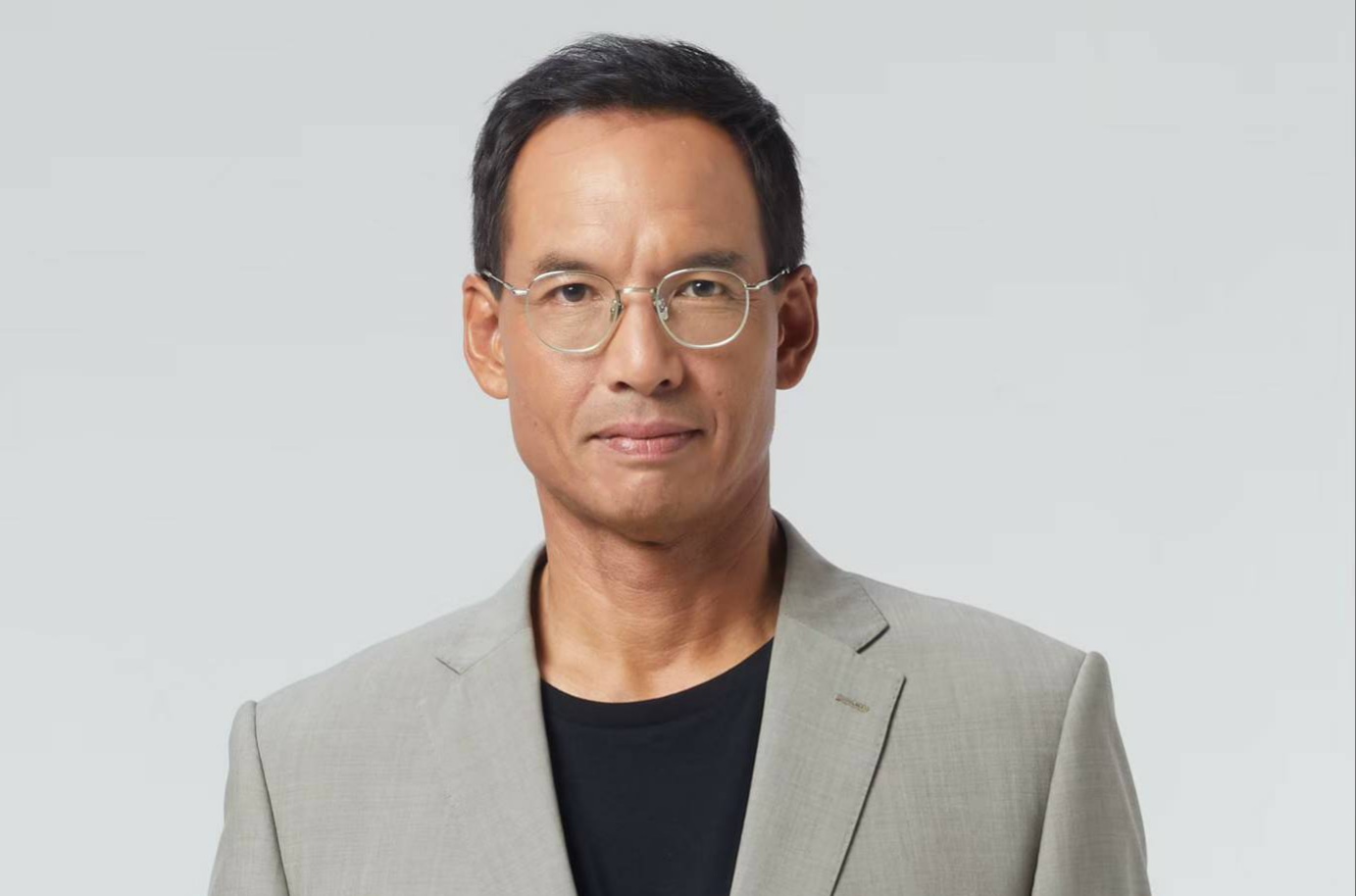 "กรณ์" นำพรรคกล้า คุย "นิค จีนี่" - "Kim Kwan Su" อดีตทีม YG สร้าง "T-Wave" ให้ดังระดับอินเตอร์ 