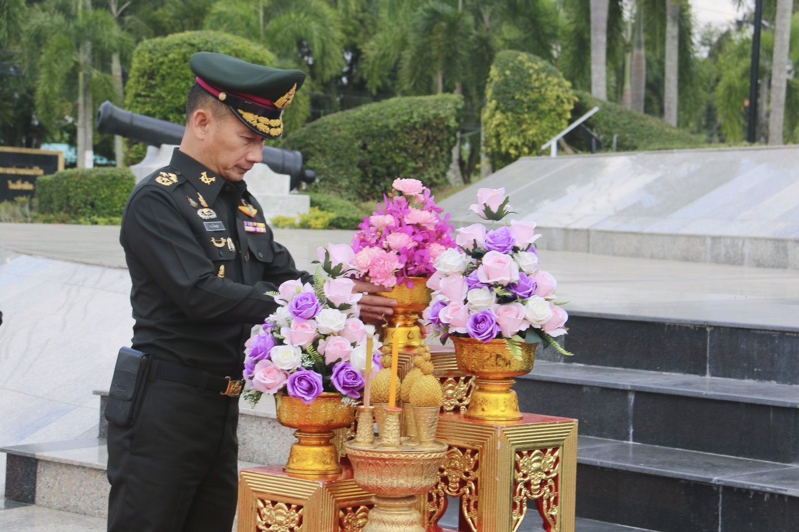 ทบ.ร่วมแสดงยินดี วันสถาปนา ทภ.4 ครบรอบ 50 ปี