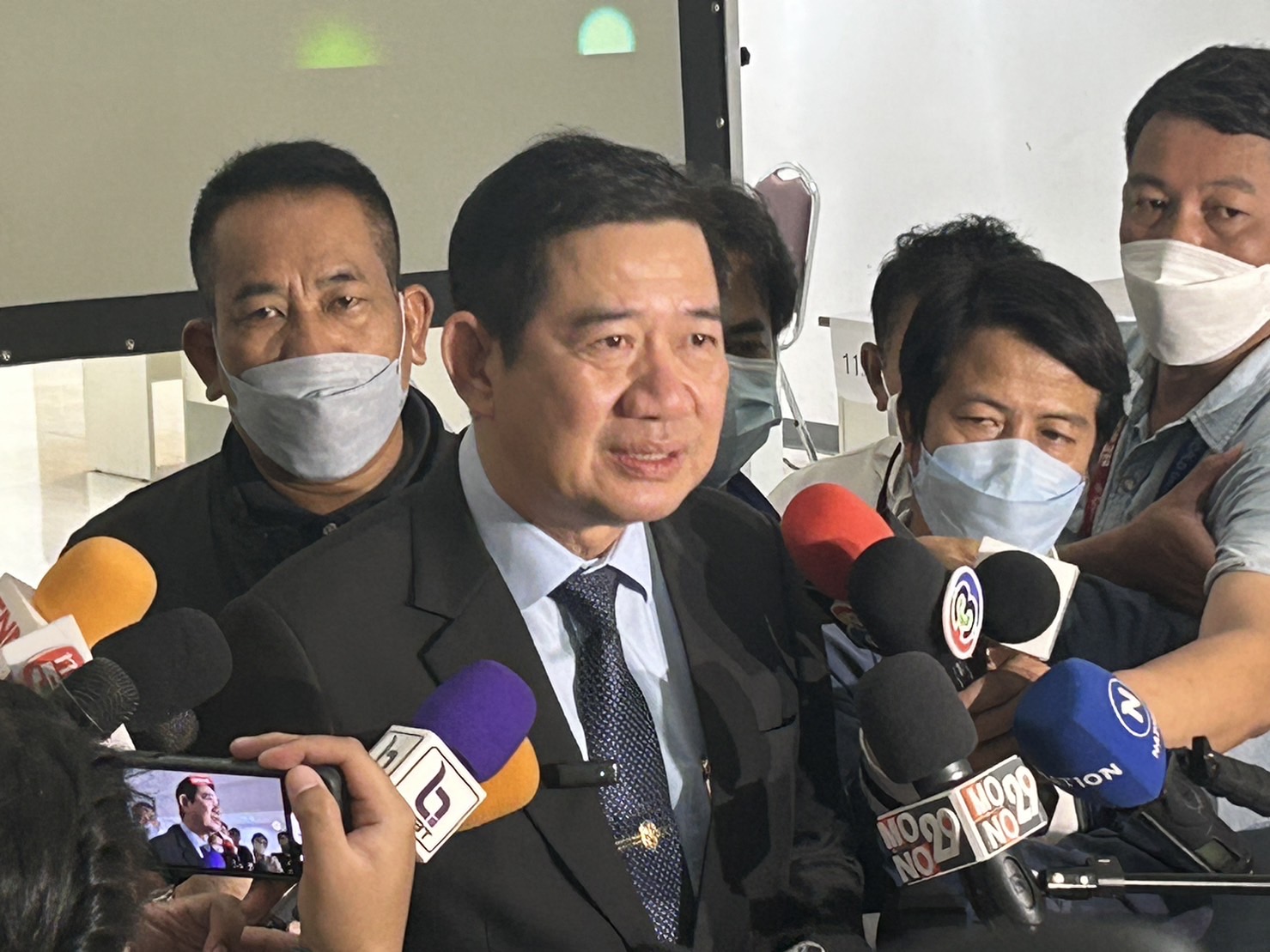 "เลขาฯ ปปช." เผย "พิธา" เคยยื่นแจ้ง "หนี้ค้ำประกัน-หุ้นไอทีวี" แล้ว ขอตรวจสอบใช่ที่เป็นข่าวหรือไม่ อำนาจชี้คุณสมบัติอยู่ที่กกต.